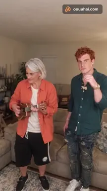 Dos personas generadas con IA tocan el ukelele y cantan en una sala